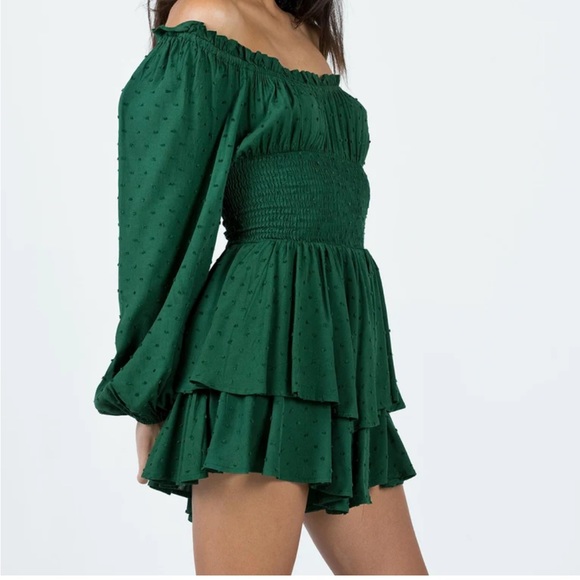 Princess Polly ONLY WORN ONCE LOVE GALORE LONG SLEEVE ROMPER GREEN - Picture 2 of 5